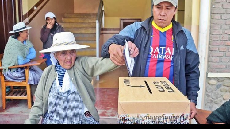 ADULTOS MAYORES QUE NO VOTARON NO NECESITAN CERTIFICADO DE EXENCIÓN NI PAGARÁN MULTA