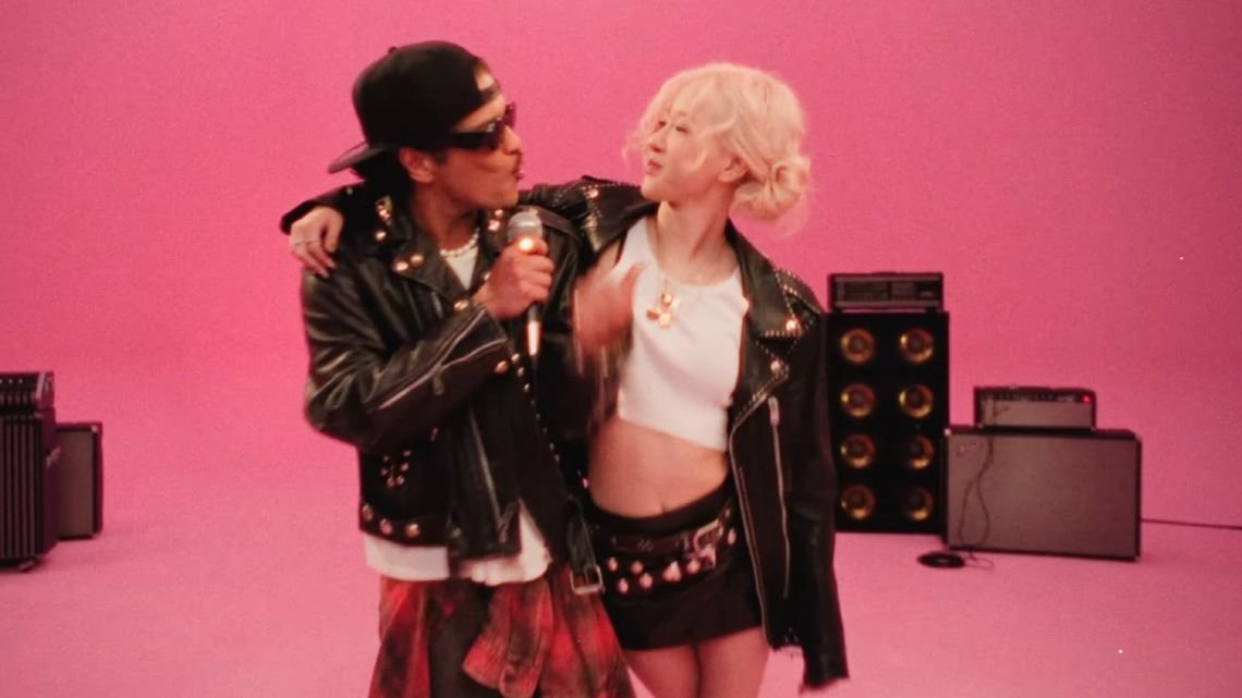 QUÉ SIGNIFICA “APT”, LA PEGADIZA CANCIÓN DE ROSÉ Y BRUNO MARS QUE ES UN ÉXITO MUNDIAL