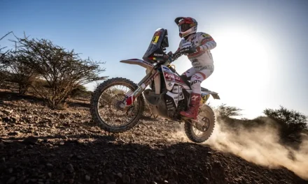 DANIEL NOSIGLIA SE METIÓ ENTRE LOS 20 PRIMEROS DE LA QUINTA ETAPA DEL DAKAR