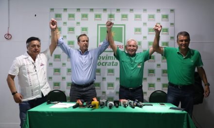 DEMOCRATAS RESPALDA OFICIALMENTE CANDIDATURA DE TUTO QUIROGA