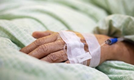 REPORTAN PRIMER FALLECIDO DEL AÑO POR COVID-19 EN SANTA CRUZ