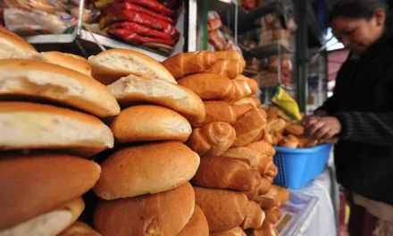 PANIFICADORES EXIGEN QUE EL PAN SUBA A BS 0,70 Y AMENAZAN CON PARO DE 72 HORAS