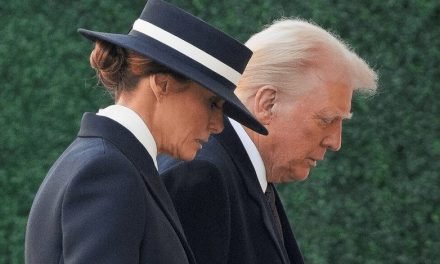 TRUMP ASISTIÓ A UNA MISA PREVIA A SU ASUNCIÓN COMO PRESIDENTE DE EEUU