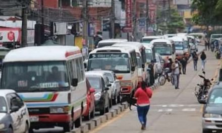 CUARTO INTERMEDIO EN DIÁLOGO ENTRE TRANSPORTISTAS Y ALCALDÍA