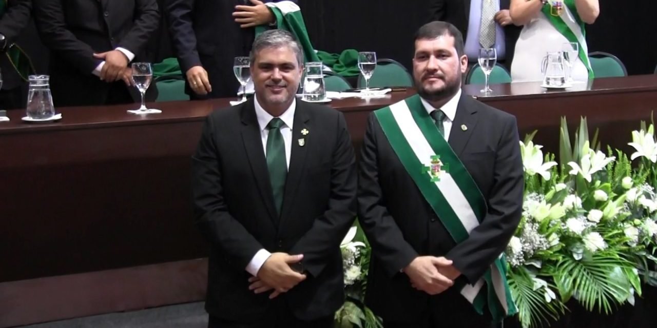 LARACH AGRADECIÓ  POR EL APOYO Y ADVIRTIÓ QUE SE “LAS VA COBRAR” EL HABER EXPUESTO A SU FAMILIA