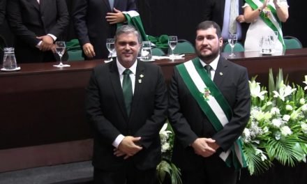 LARACH AGRADECIÓ POR EL APOYO Y ADVIRTIÓ QUE SE “LAS VA COBRAR” EL HABER EXPUESTO A SU FAMILIA