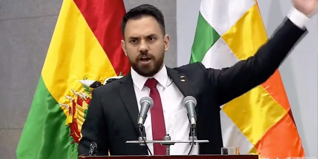 SE AGUARDARÁ EL MOMENTO Y LUGAR PRECISO PARA EJECUTAR LA ORDEN DE APREHENSIÓN DE MORALES DICE DEL CASTILLO