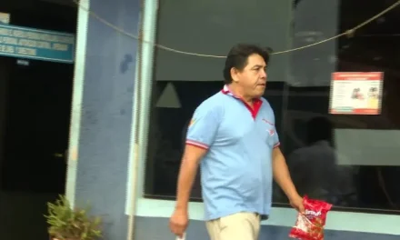 MICREROS DEVUELVEN  LOS 0.20 CENTAVOS DE CAMBIO CON CARAMELOS