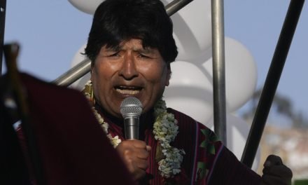 EMITEN UNA NUEVA ORDEN DE APREHENSIÓN CONTRA EVO MORALES