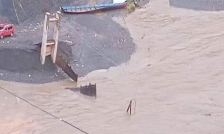 CINCO PERSONAS DESAPARECEN TRAS SER ARRASTRADAS POR RÍOS EN LA PAZ Y COCHABAMBA