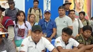 PONCIANO SANTOS HACE APARICIÓN PÚBLICA A PESAR DE TENER  ORDEN DE APREHENSIÓN