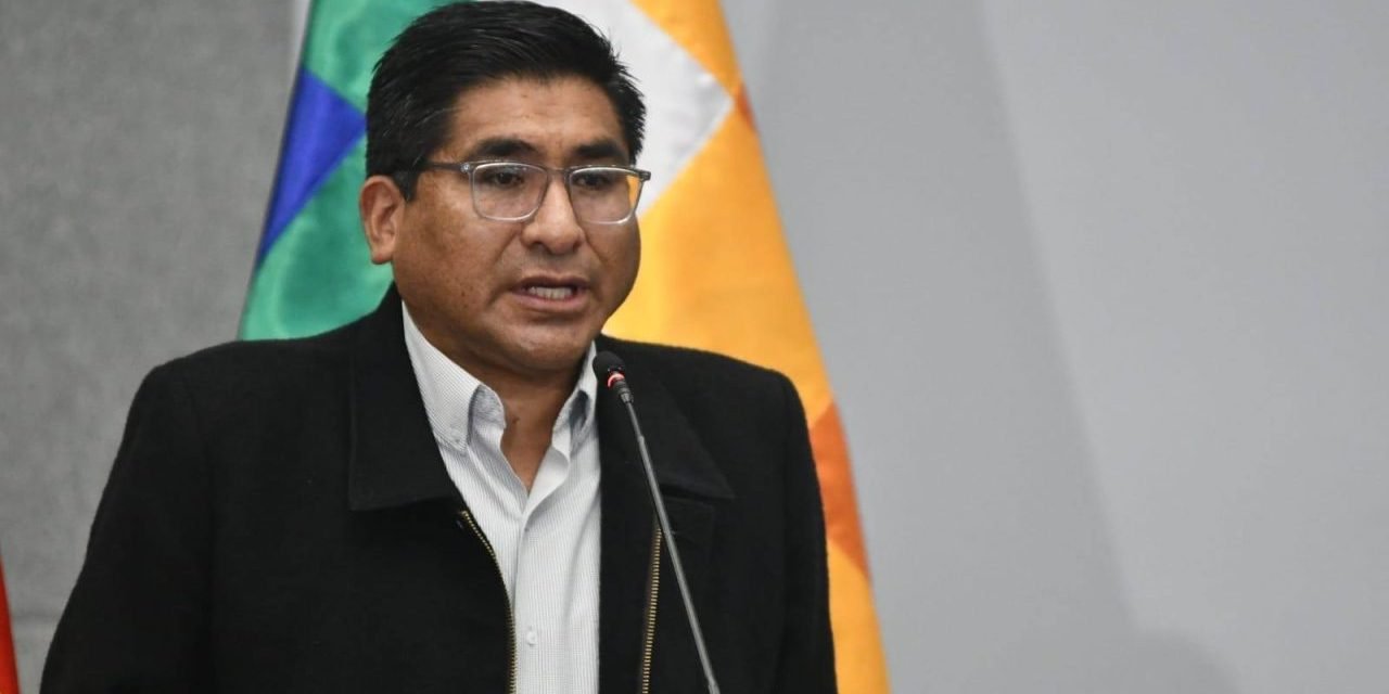 MINISTRO DE DESARROLLO PRODUCTIVO RENUNCIA Y ADVIERTE QUE ARCE “NOS PUEDE ESTAR ENGAÑANDO”
