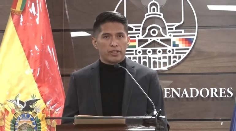 ANDRÓNICO PIDE AL GOBIERNO CONVOCAR A UNA REUNIÓN URGENTE PARA SOLUCIONAR LA FALTA DE COMBUSTIBLE