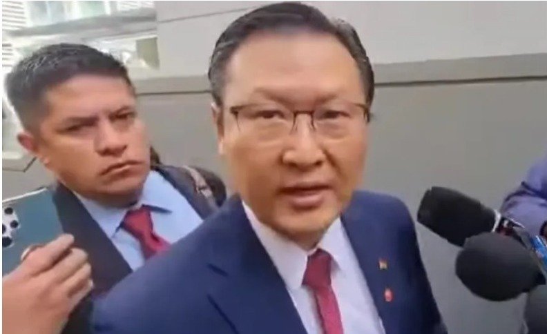 CHI REITERA PEDIDO PARA QUE ARCE “BAJE” SU CANDIDATURA