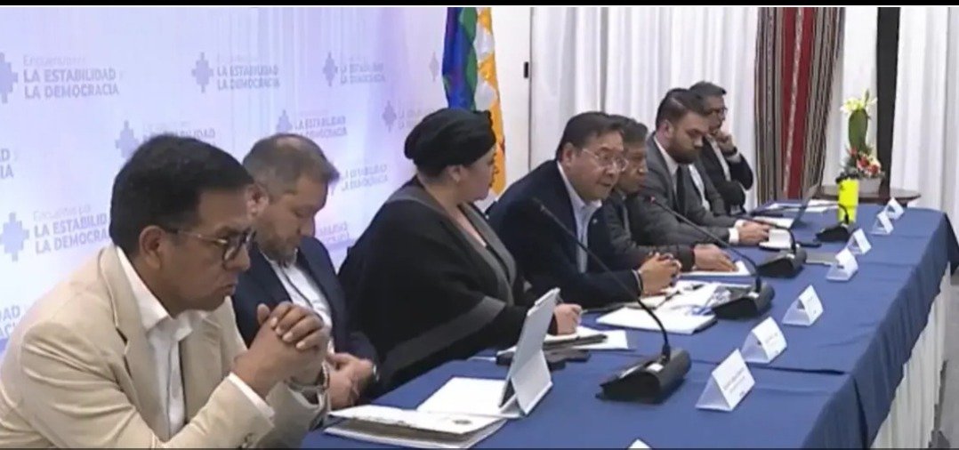 ARCE INICIA DIÁLOGO CON POLÍTICOS Y ÓRGANOS DEL ESTADO ANTE CRISIS ECONÓMICA DEL PAÍS