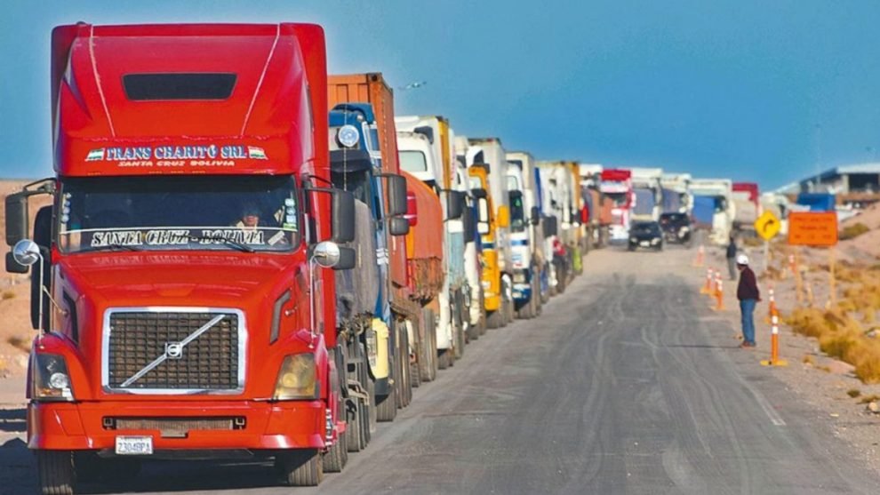 TRANSPORTE PESADO AMENAZA CON NO PAGAR PEAJES