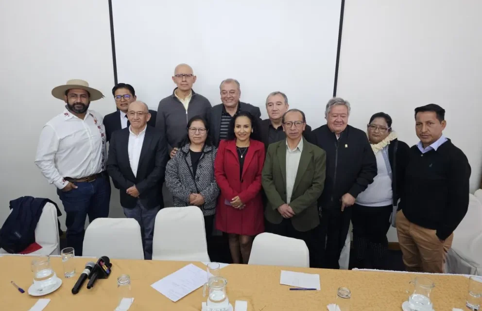 AL MENOS 10 PARLAMENTARIOS DE COMUNIDAD CIUDADANA SE SUMAN A SAMUEL DORIA MEDINA