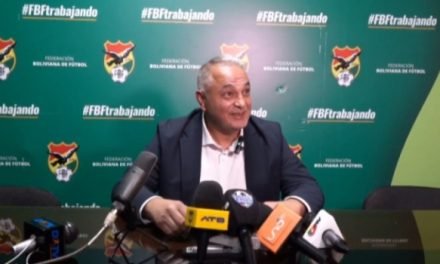 COSTA DICE QUE REACCIONÓ ANTE ATAQUES CONTRA LA SELECCIÓN Y LOS JUGADORES