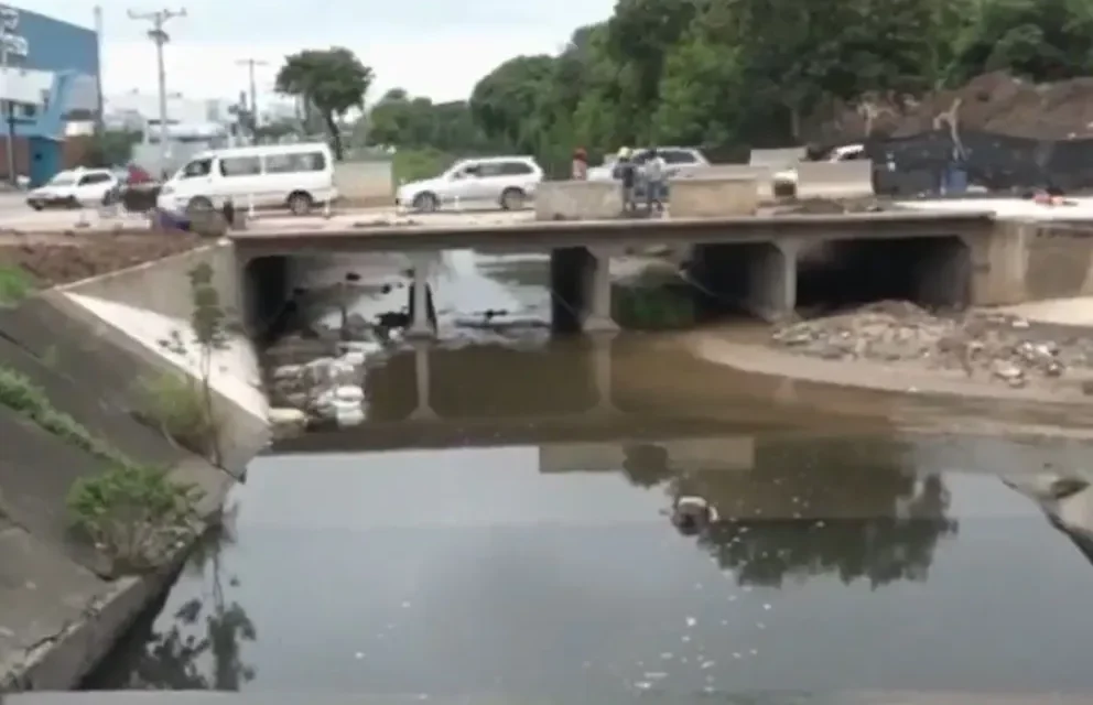 HALLAN CUERPO SIN VIDA EN UN CANAL DE DRENAJE