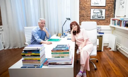 LINERA SE REÚNE CON CRISTINA FERNÁNDEZ Y LO LLAMA EL “GRAN COMPAÑERO DE LA PATRIA GRANDE”