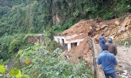 DESLIZAMIENTO DE TIERRA PROVOCA CAÍDA DE PUENTE EN ABRA DE LAS BRUJAS – TEJONES