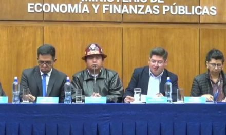 GOBIERNO Y COB INSTALAN MESA DE TRABAJO PARA NEGOCIAR EL INCREMENTO SALARIAL