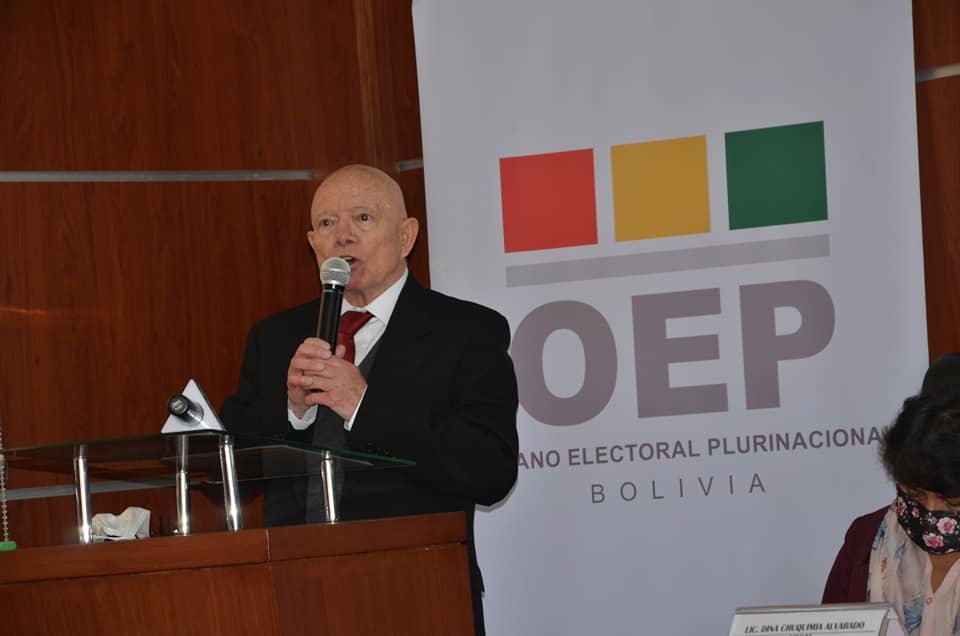 ÓSCAR HASSENTEUFEL ES ELEGIDO COMO VICEPRESIDENTE DEL TSE