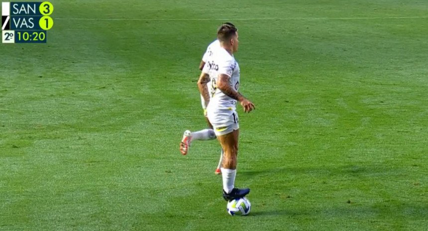 ¿ADIÓS AL JOGA BONITO? EL FÚTBOL BRASILEÑO PROHÍBE PARARSE SOBRE EL BALÓN