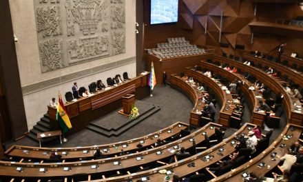 CHOQUEHUANCA CONVOCA A ASAMBLEA PARA CONSIDERAR CRÉDITO POR $US 100 MM
