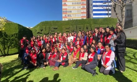 69 EMPRENDEDORAS SE GRADÚAN DEL PROGRAMA AWE BOLIVIA