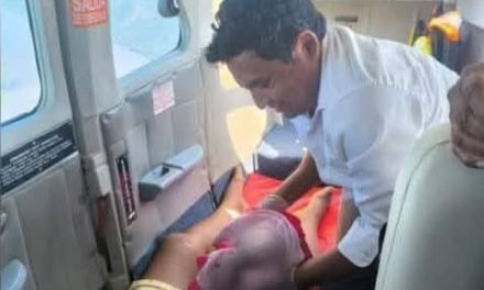 MUJER DA A LUZ DURANTE VUELO DE EVACUACIÓN MÉDICA EN LORETO