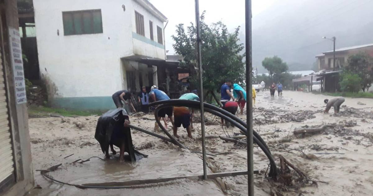 LLUVIAS DEJAN MAS DE 800 FAMILIAS DAMNIFICADOS EN CARANAVI