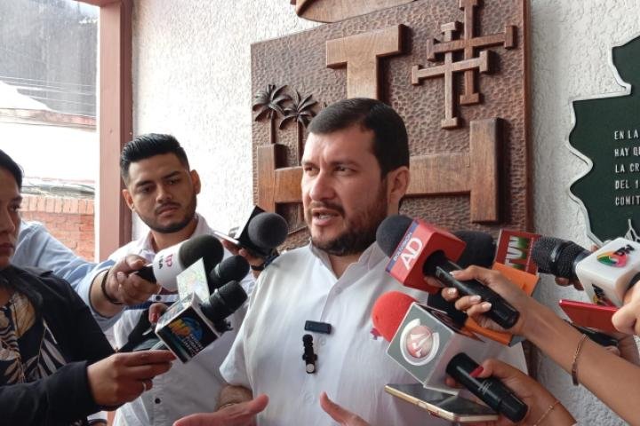 ÚNANSE, ES LA ÚLTIMA CARTA QUE TENEMOS” DICEN  LOS CÍVICOS A CANDIDATOS OPOSITORES