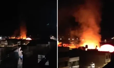 DEPÓSITO DE GLP DE CONTRABANDO QUE SALE DE BOLIVIA EXPLOTA Y ARDE EN  DESAGUADERO