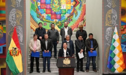 ARCE LANZA 11 MEDIDAS Y 7 DECRETOS ANTE LA CRISIS DE COMBUSTIBLES Y ALIMENTOS