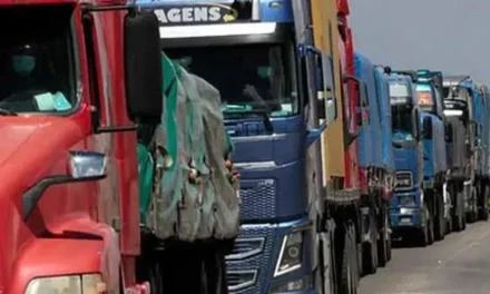 TRANSPORTE PESADO ADVIERTE CON PARO DESDE EL LUNES