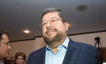 SAMUEL YA ELIGIÓ AL ACOMPAÑANTE DE FÓRMULA Y ANUNCIARÁ EL NOMBRE EL 14 DE MAYO