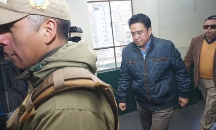 CÉSAR SILES SE PRESENTA ANTE LA FELCC POR PRESUNTO CASO CONSORCIO