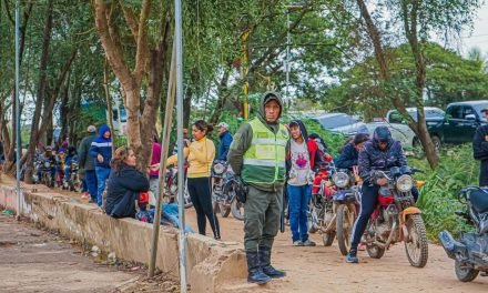 RECOMPENSA DE BS 2.750 AL QUE DENUNCIE REVENDEDORES DE COMBUSTIBLE