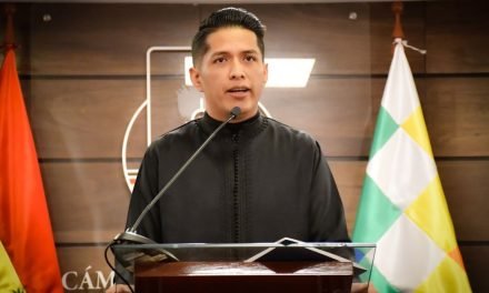 ANDRÓNICO PIDE REUNIÓN ‘URGENTE’ CON LAS TRES FUERZAS POLÍTICAS PARA TRATAR CRÉDITOS PARA  COMBUSTIBLE