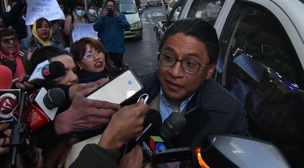EXMINISTRO LIMA SE PRESENTA ANTE LA FISCALÍA POR EL CASO CONSORCIO