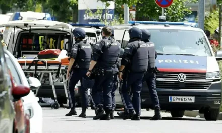 HOMBRE ARMADO MATA AL MENOS A 10 ALUMNOS Y PROFESORES EN UN COLEGIO DE AUSTRIA