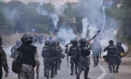 UN POLICÍA HERIDO EN ENFRENTAMIENTOS CON BLOQUEADORES EN PAROTANI