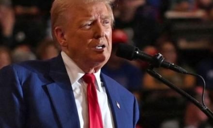 DONALD TRUMP LE PIDIÓ A ISRAEL QUE NO BOMBARDEE A IRÁN PESE A LA VIOLACIÓN DEL ALTO EL FUEGO