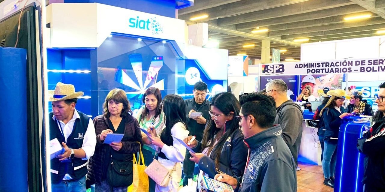 IMPUESTOS MUESTRA SU AMPLIA GAMA DE SERVICIOS DIGITALES EN LA PAZ EXPONE 2025   