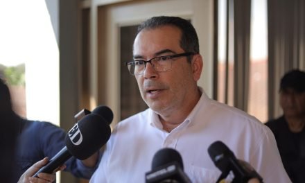 AGUILERA RATIFICA QUE CAMACHO ES EL GOBERNADOR Y DENUNCIA ATAQUES POLÍTICOS SIN FUNDAMENTO