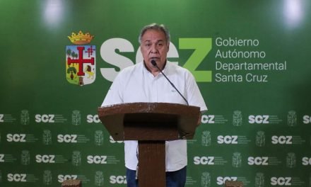 SEDES BUSCA LEVANTAR PARO DE SALUD