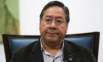 ARCE NIEGA PRESIONES PARA APROBAR LOS CONTRATOS DEL LITIO CON CHINA Y RUSIA