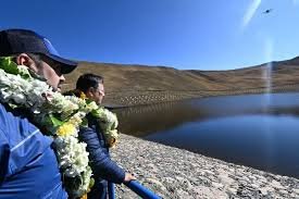 “RENIEGO CUANDO VEO A MIS HERMANOS TRANSPORTISTAS HACIENDO COLA POR DIÉSEL”, DICE LUIS ARCE