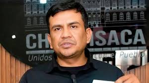 DESIGNAN A LUIS AYLLÓN COMO GOBERNADOR INTERINO DE CHUQUISACA
